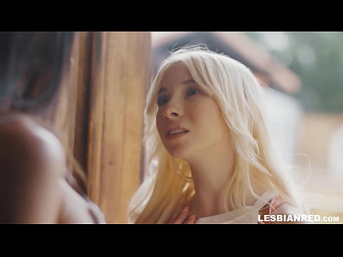 ❤️ છોકરી થોડા મહિના પછી ઘરે આવે છે અને તેની સાવકી મમ્મીની ચૂત ખાઈને સમાપ્ત થાય છે ❤  સેક્સ  ❌️